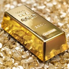 Investičné zlato môžete kúpiť v podobe zlatých tehál alebo mincí.