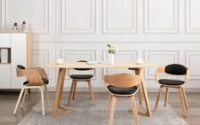 Jedálenské stoličky z drevenými prvkami sú skvelou voľbou do akéhokoľvek dizajnu jedálne.